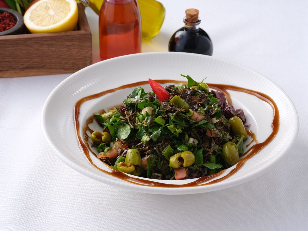 Zahter Salatası